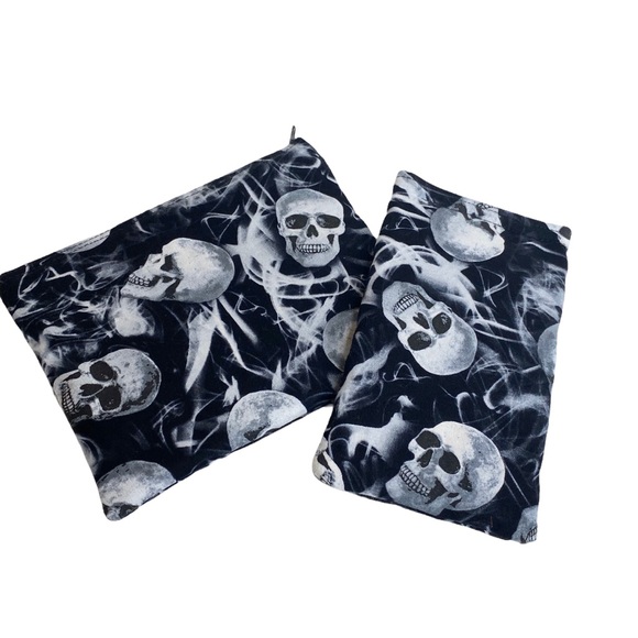 Handmade: Skull Printed Zip Top Makeup Bag ☻︎ Halloween ☻ Black + White ☻ - Picture 6 of 11